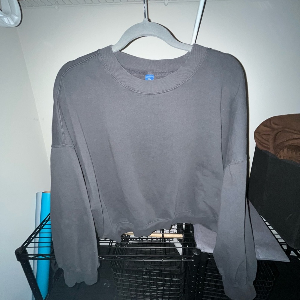 cropped gray old navy crewneck